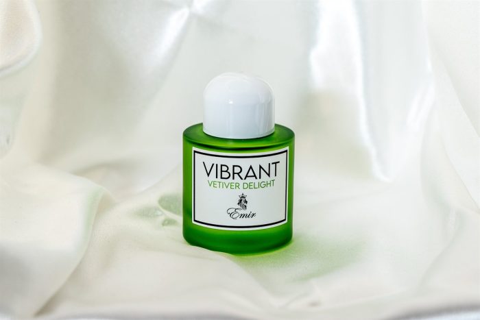 KMB07868 vibrant vetiver delight 100ml - Image 1